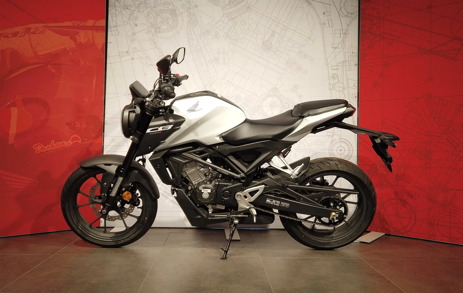 Honda CB125R
