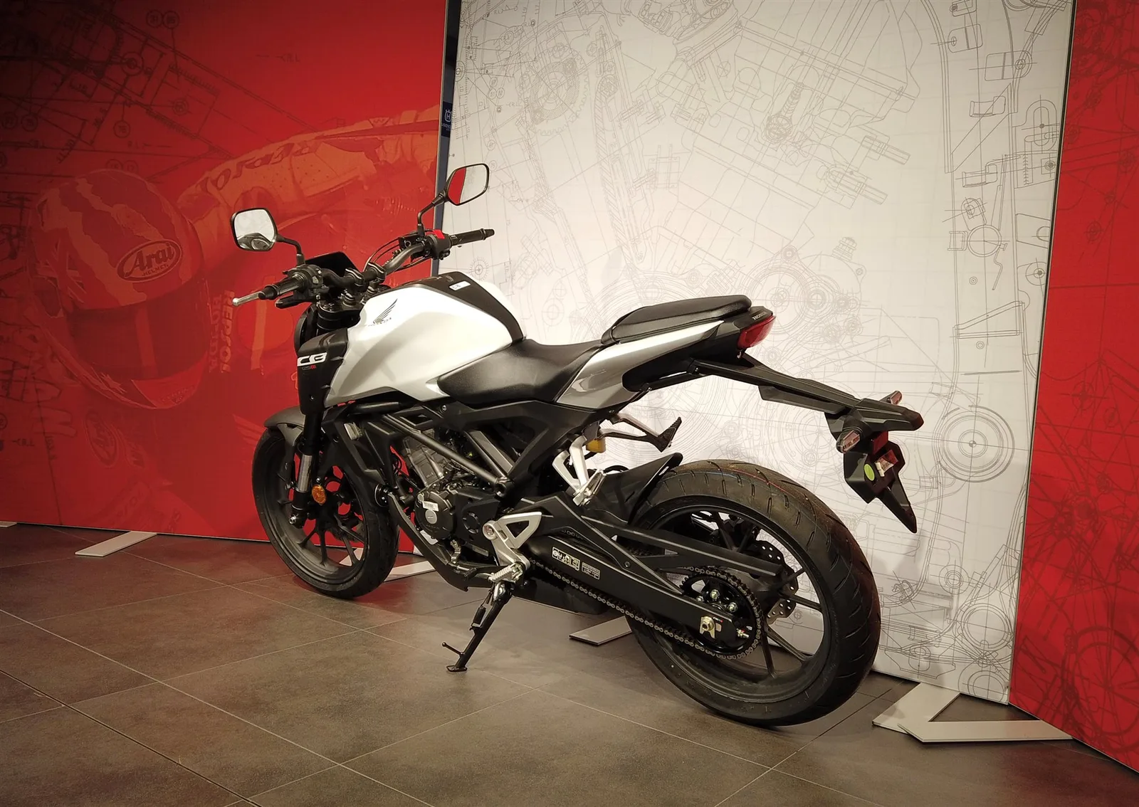 Honda CB125R