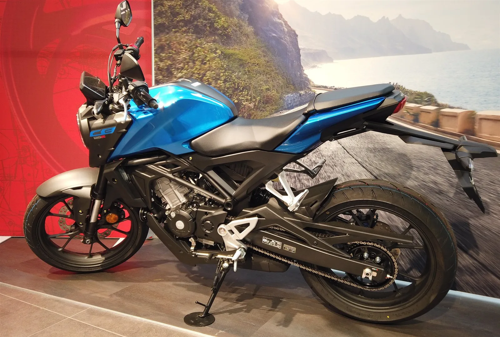 Honda CB125R