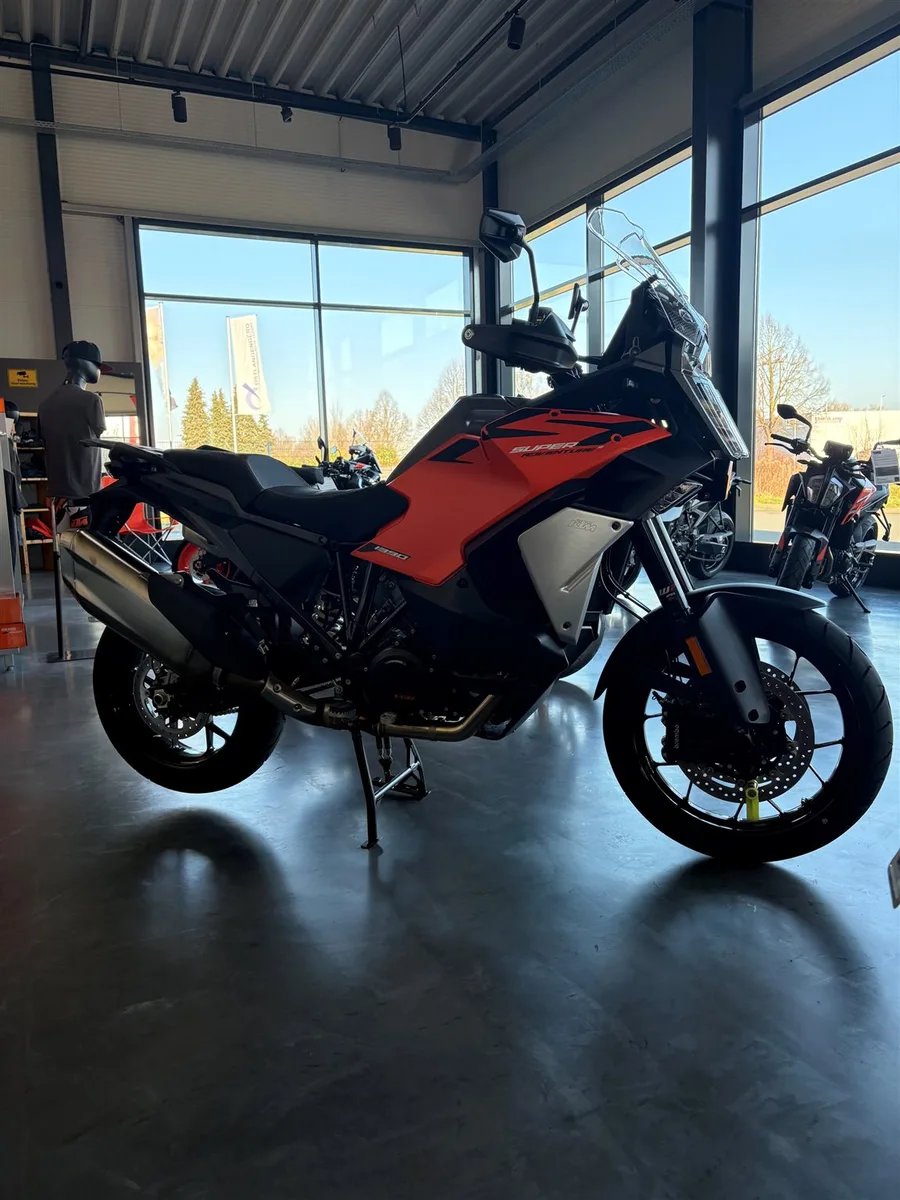 KTM 1390 Super Adventure S EVO