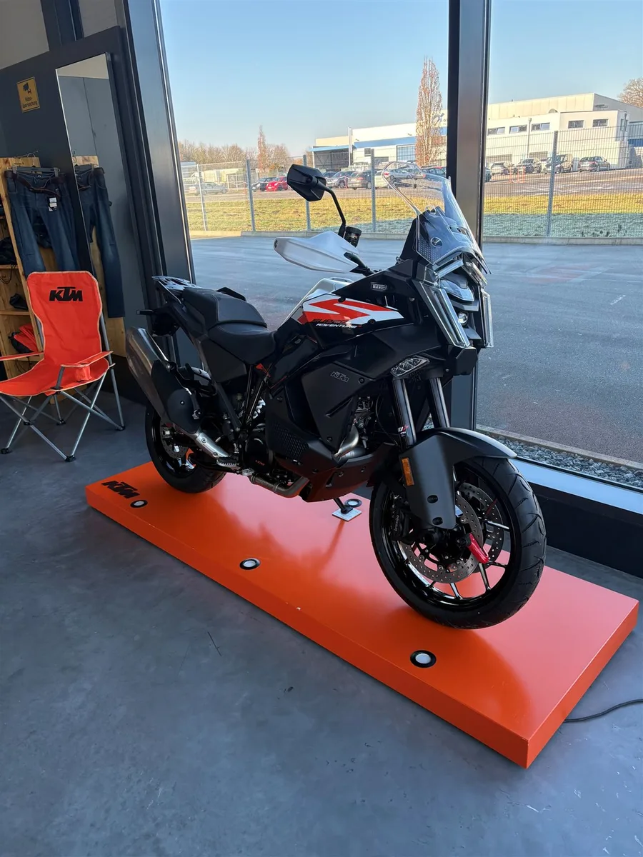 KTM 1390 Super Adventure S EVO