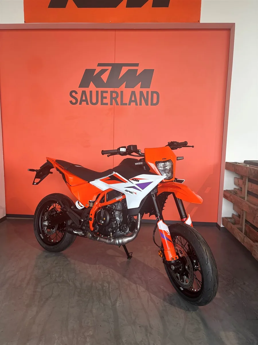 KTM 390 SMC R