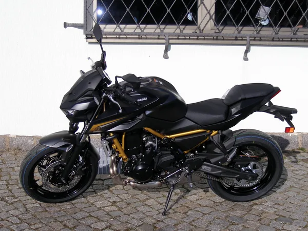 Kawasaki Z650 S
