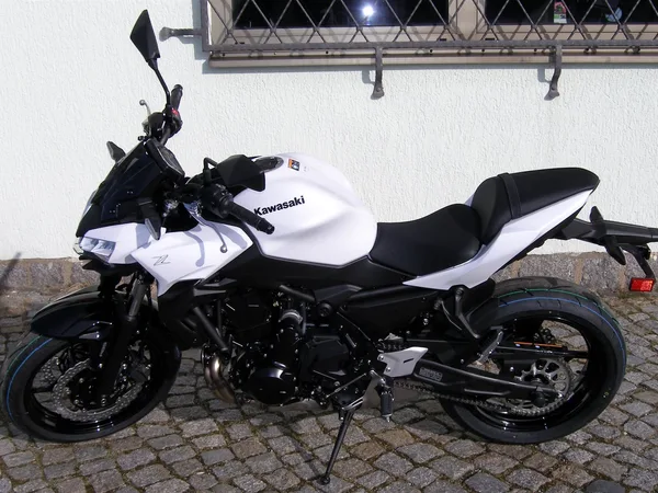 Kawasaki Z650 4 Jahre Werksgarantie