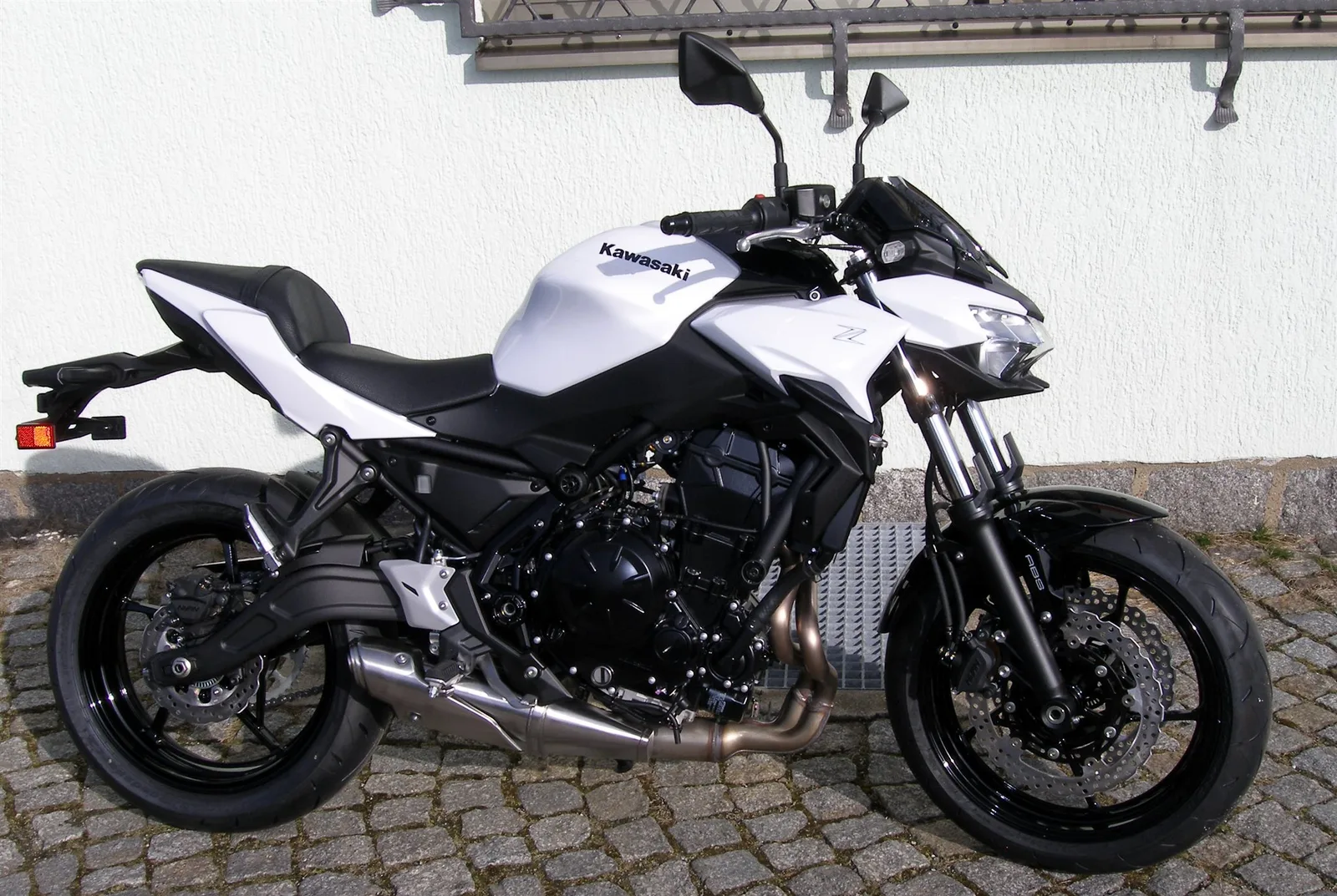 Kawasaki Z650 4 Jahre Werksgarantie