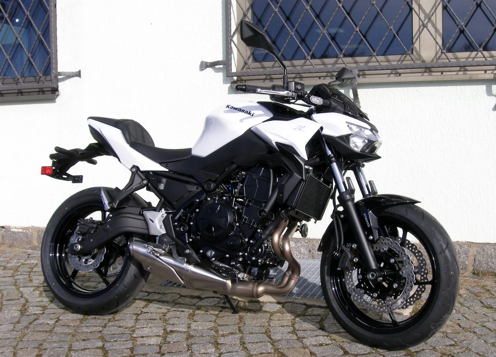 Kawasaki Z650 4 Jahre Werksgarantie