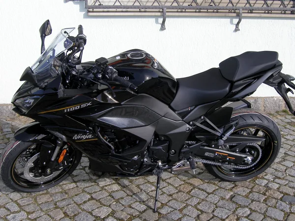 Kawasaki Ninja 1100SX
