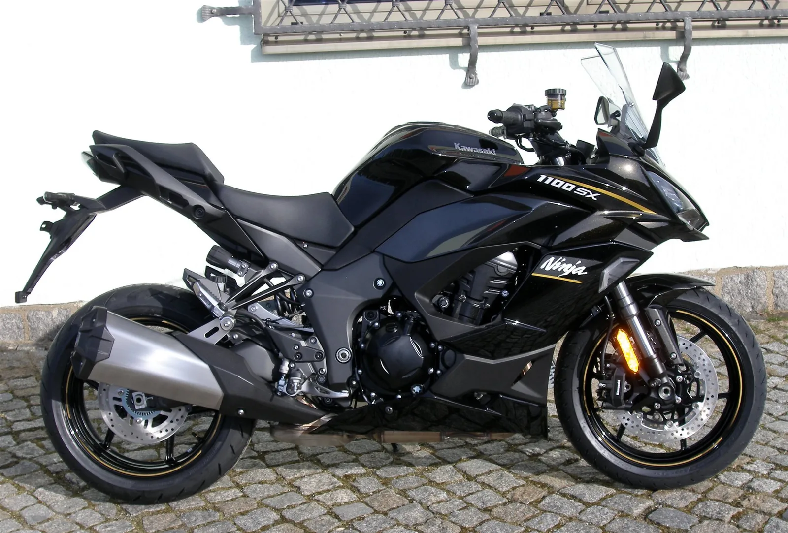 Kawasaki Ninja 1100SX