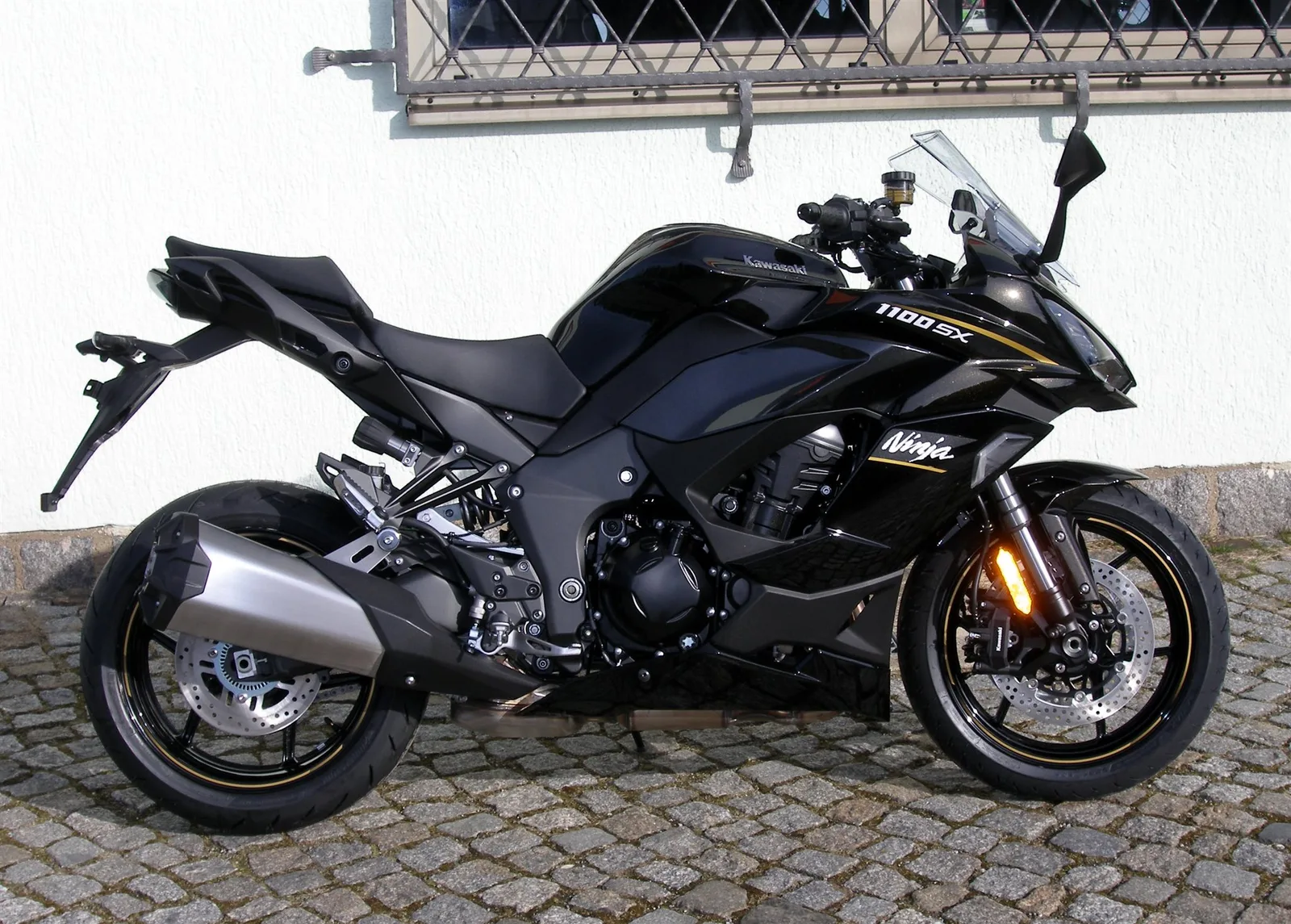 Kawasaki Ninja 1100SX
