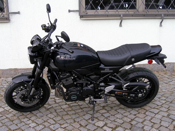 Kawasaki Z 900RS Black Edition