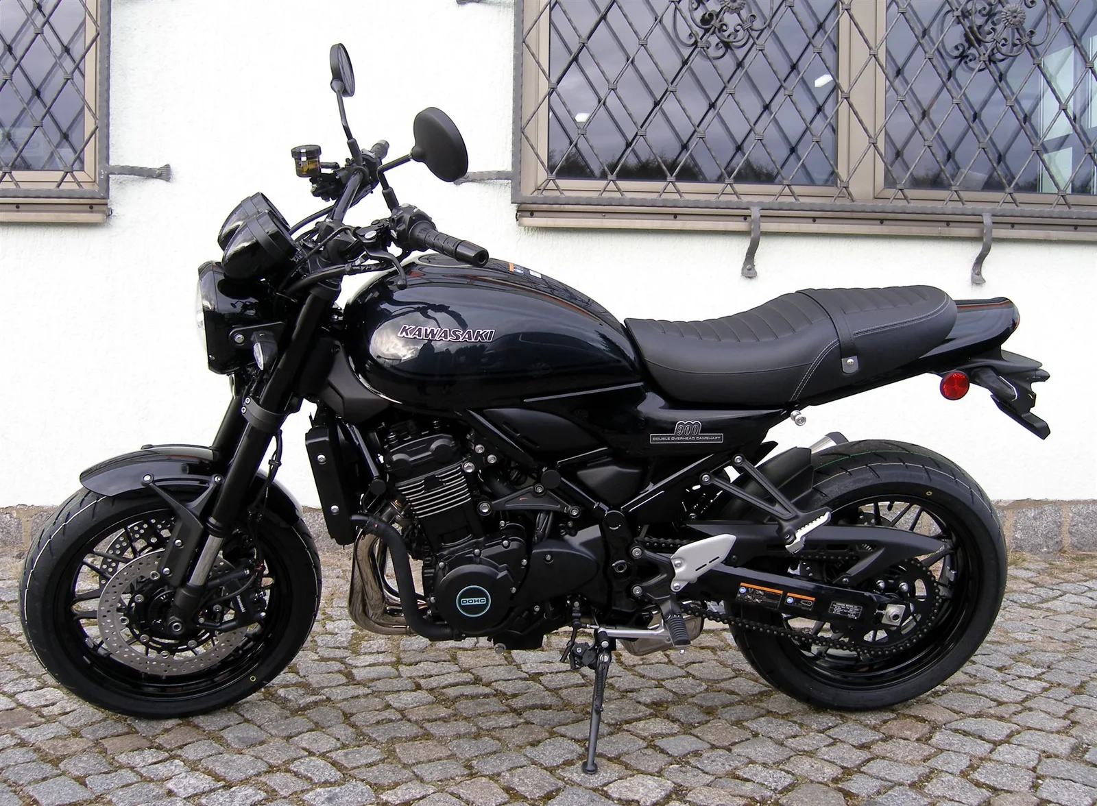 Kawasaki Z 900RS Black Edition