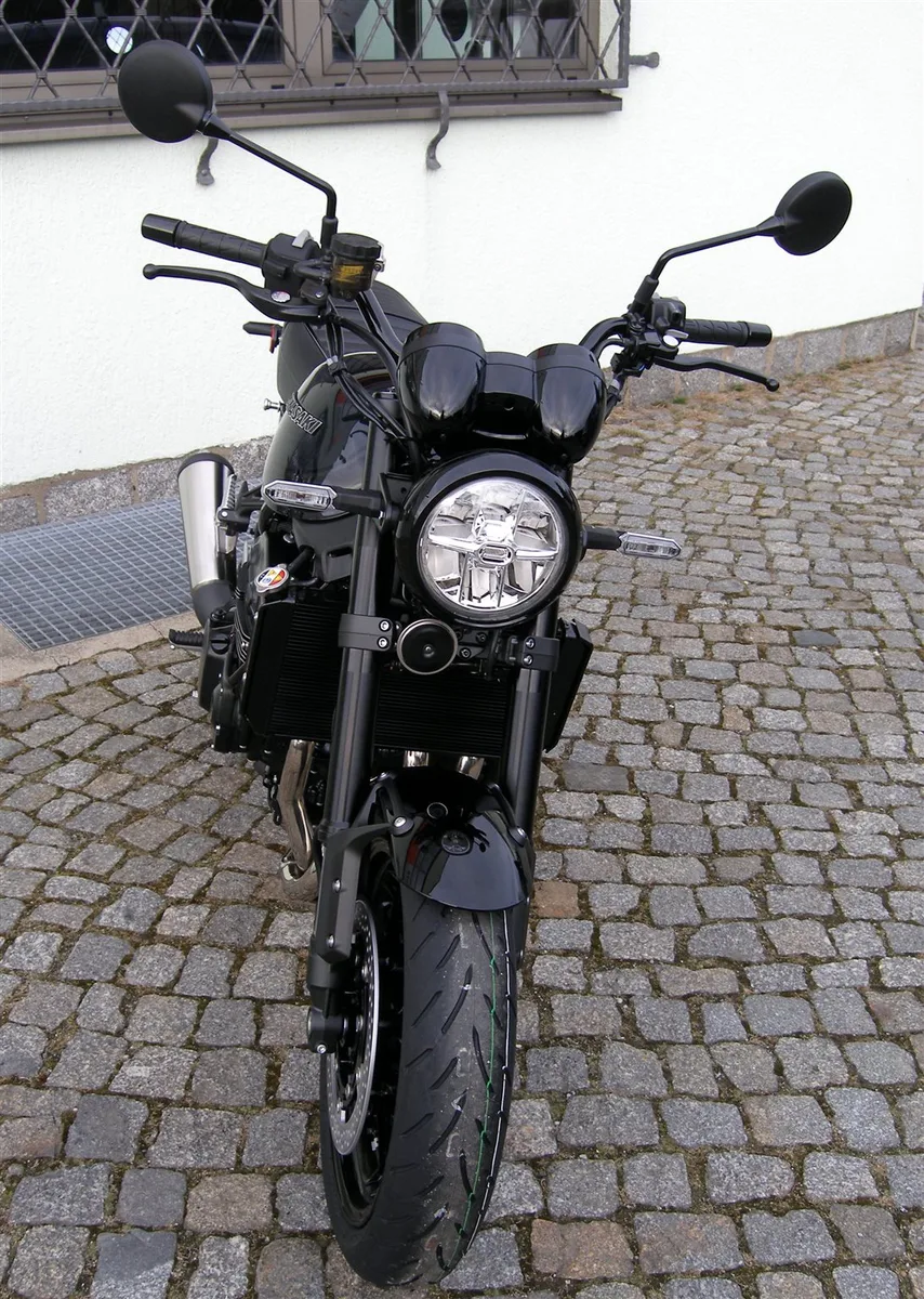 Kawasaki Z 900RS Black Edition