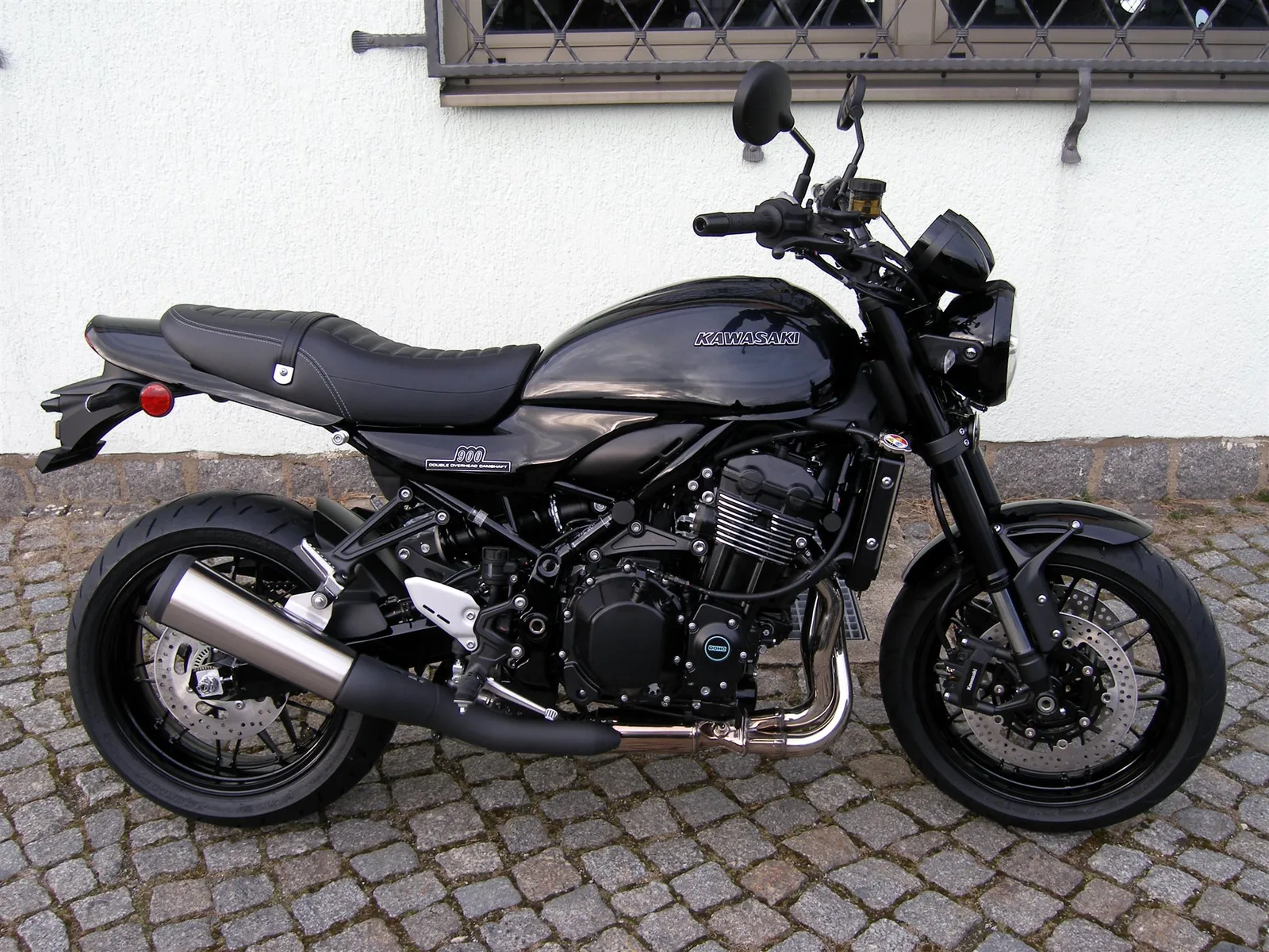 Kawasaki Z 900RS Black Edition