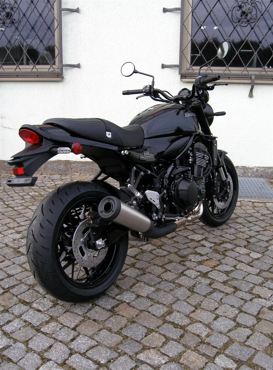 Kawasaki Z 900RS Black Edition