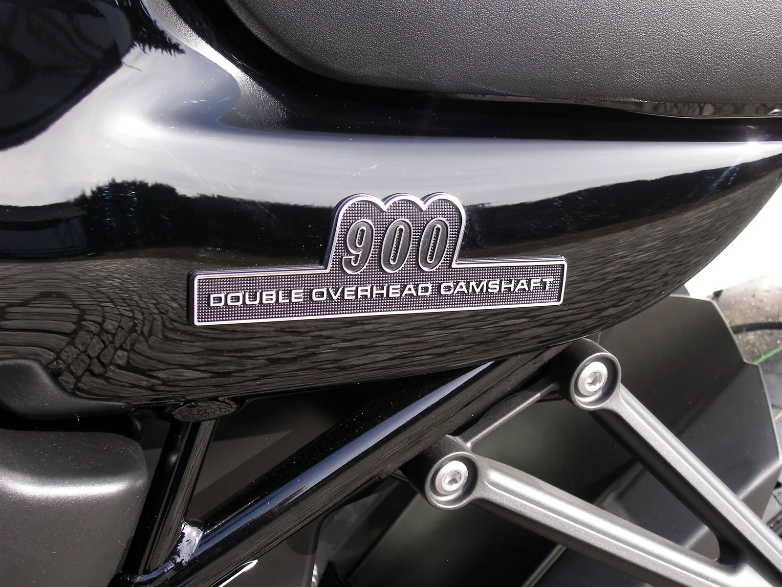 Kawasaki Z 900RS Black Edition