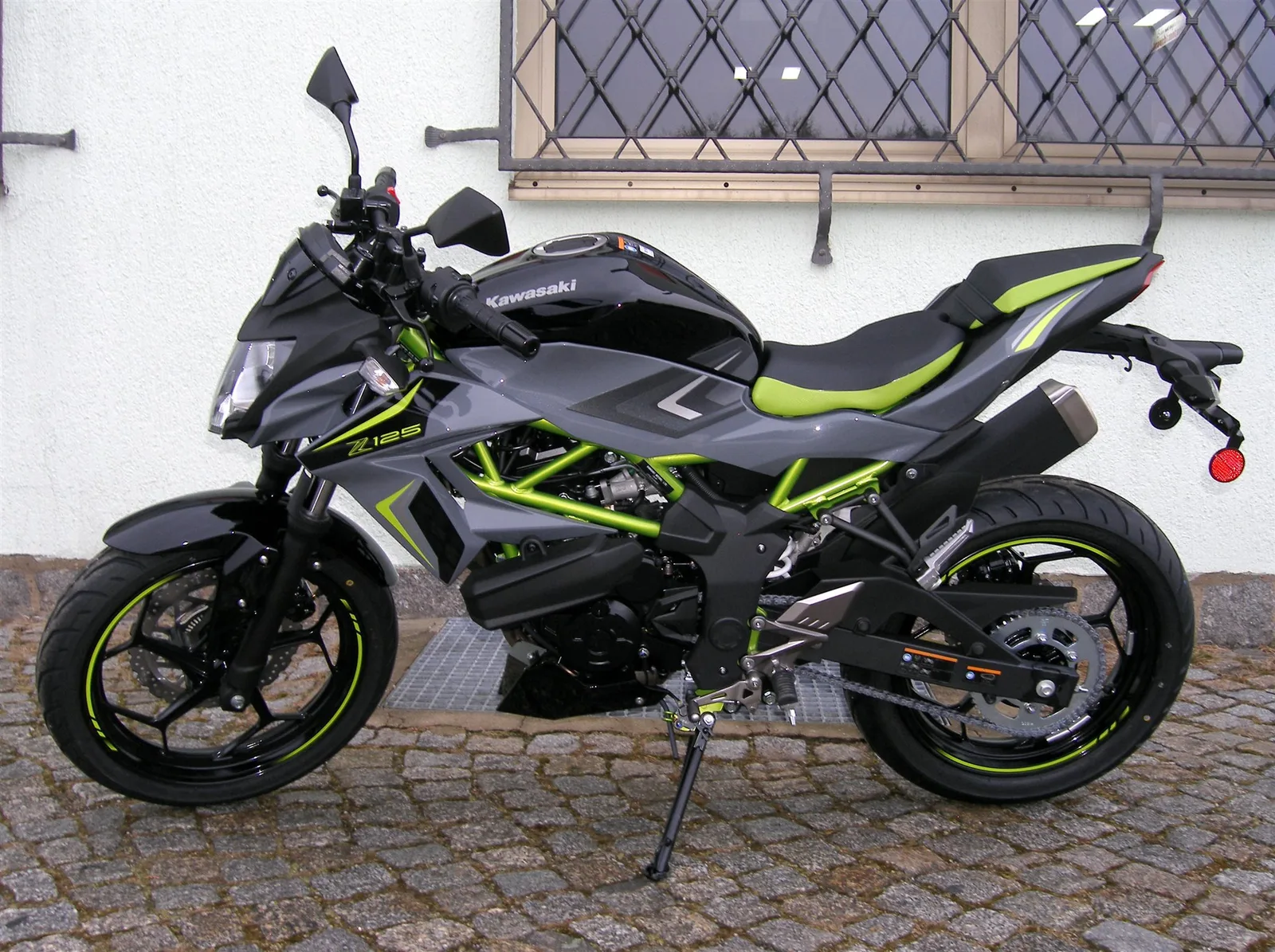 Kawasaki Z125