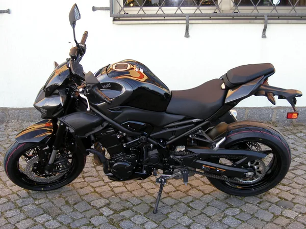 Kawasaki Z900 70kW