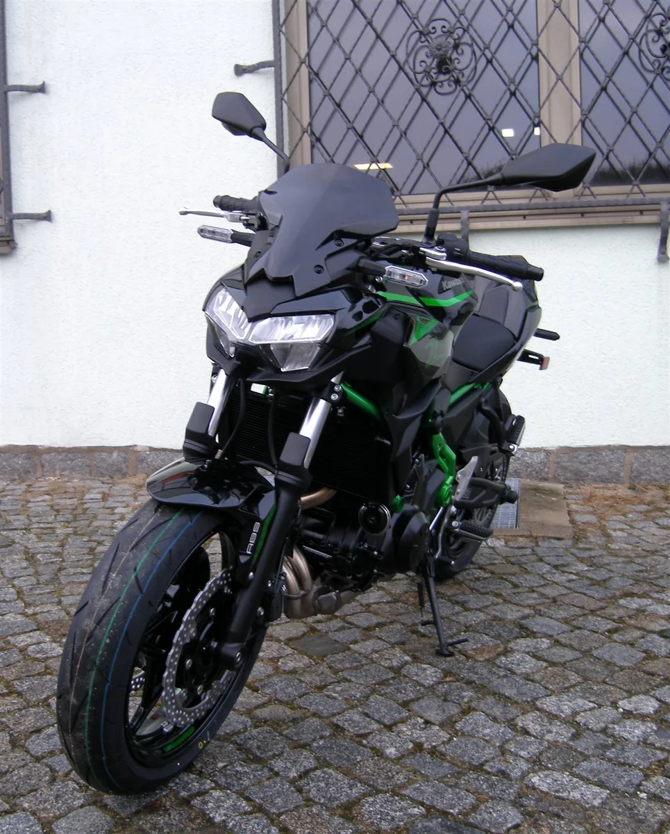 Kawasaki Z650 inkl. Sportpaket