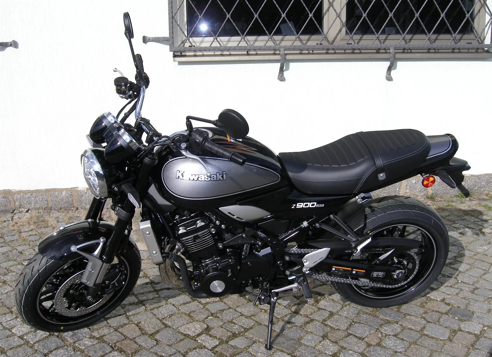 Kawasaki Z900 RS 4 Jahre Werksgarantie