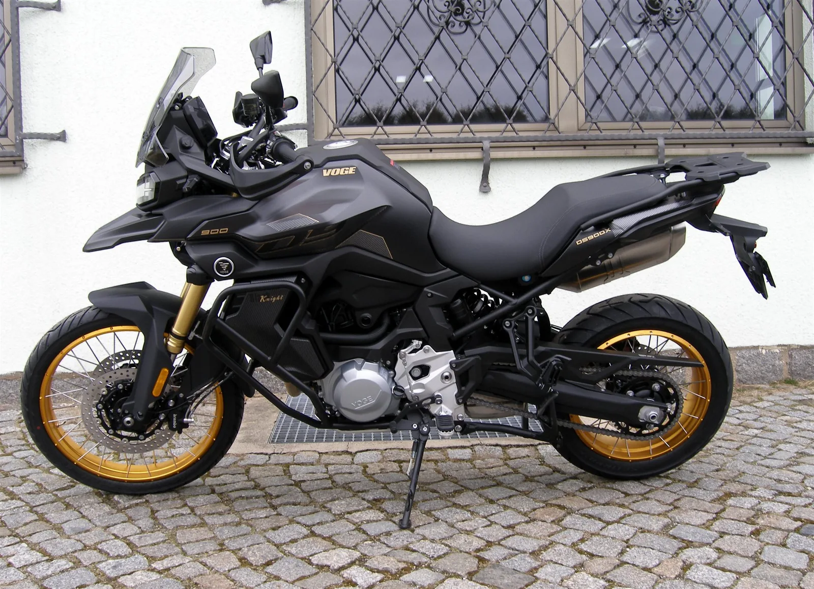Voge DS900X