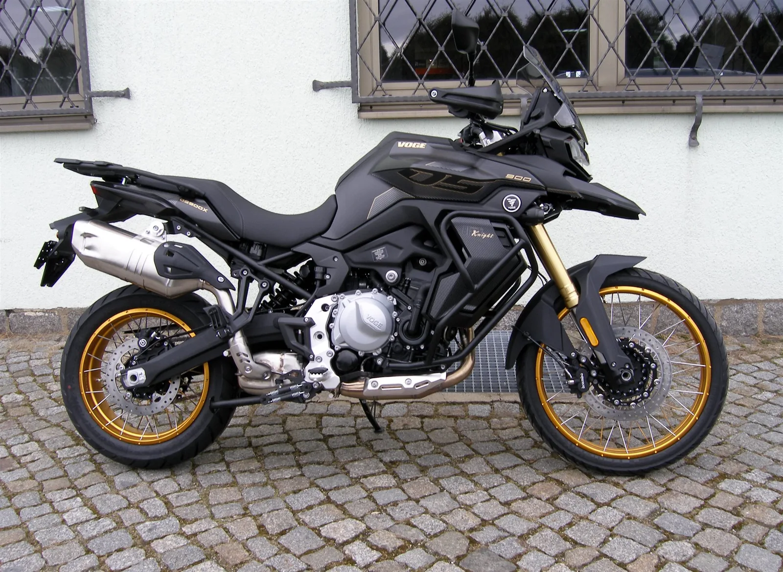 Voge DS900X