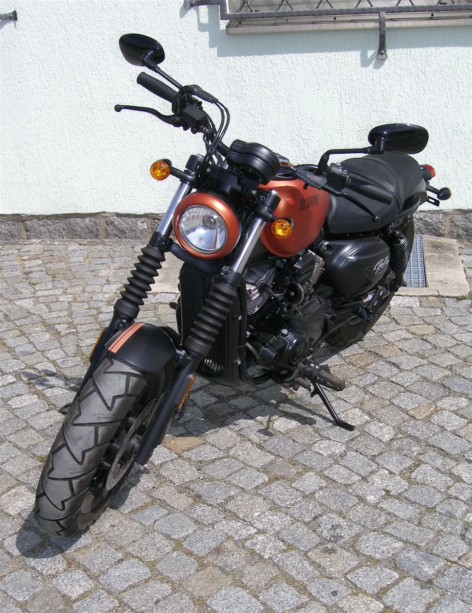 Hyosung Aquila GV 125 Cruiser