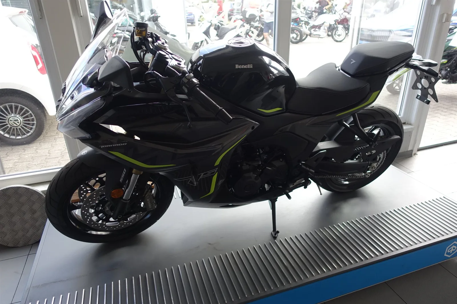 Benelli Tornado 550