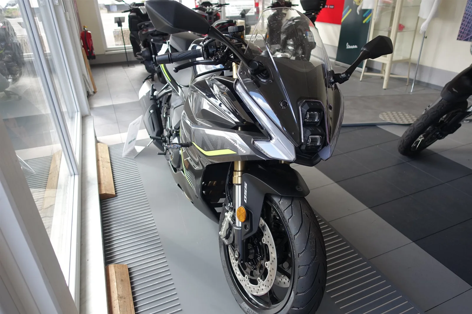 Benelli Tornado 550