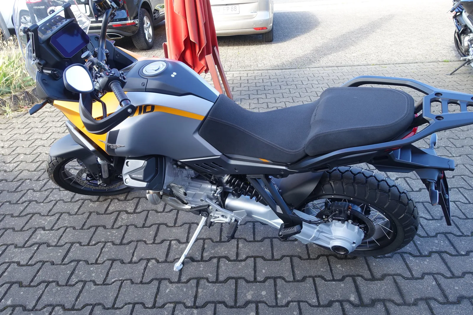 Moto Guzzi Stelvio Euro 5+ gelb savana