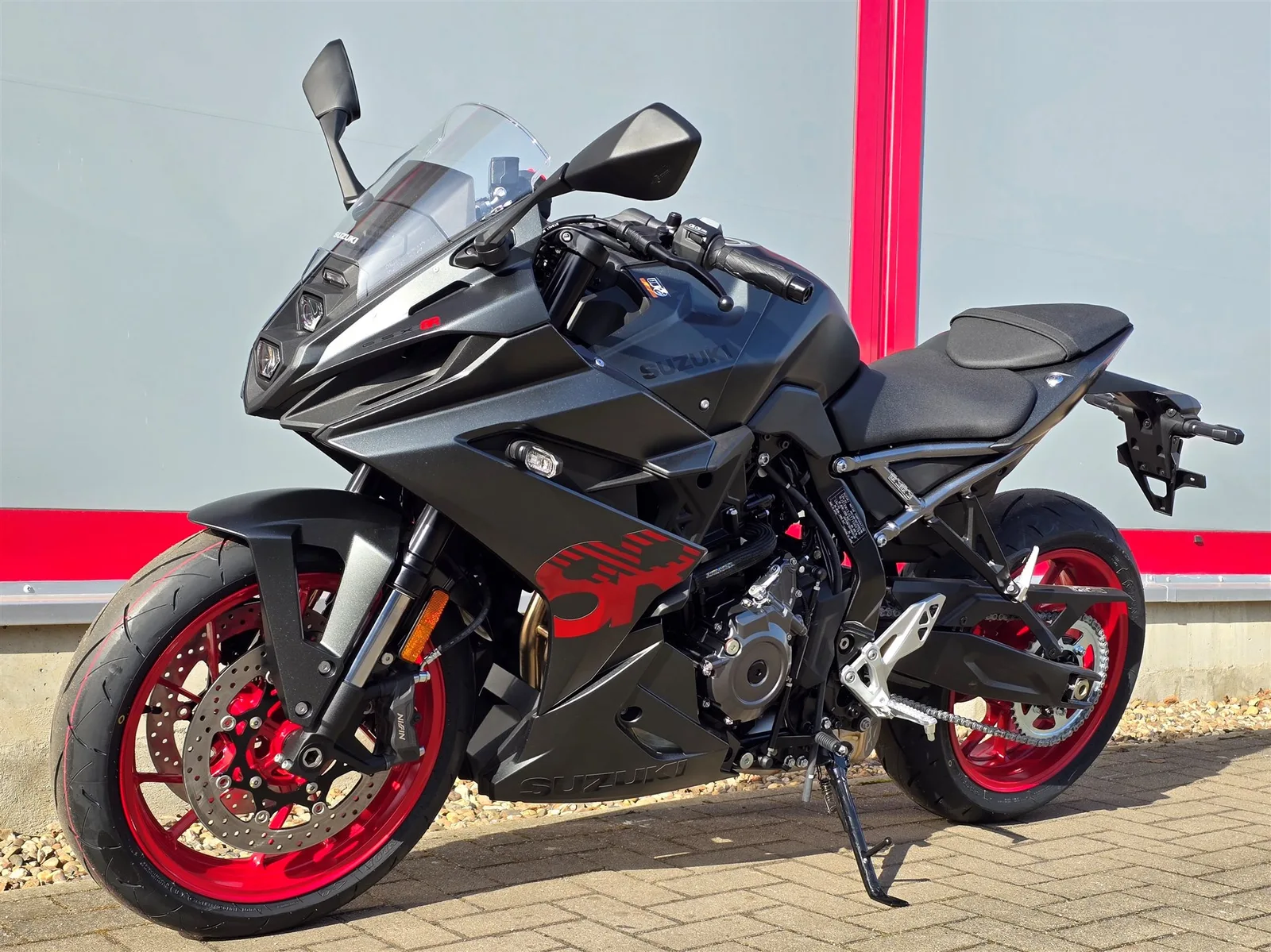 Suzuki GSX-8R Neu, inkl. 400€ Tankgutschein!