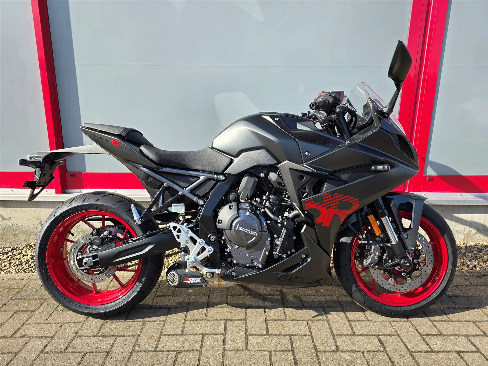 Suzuki GSX-8R Neu, inkl. 400€ Tankgutschein!