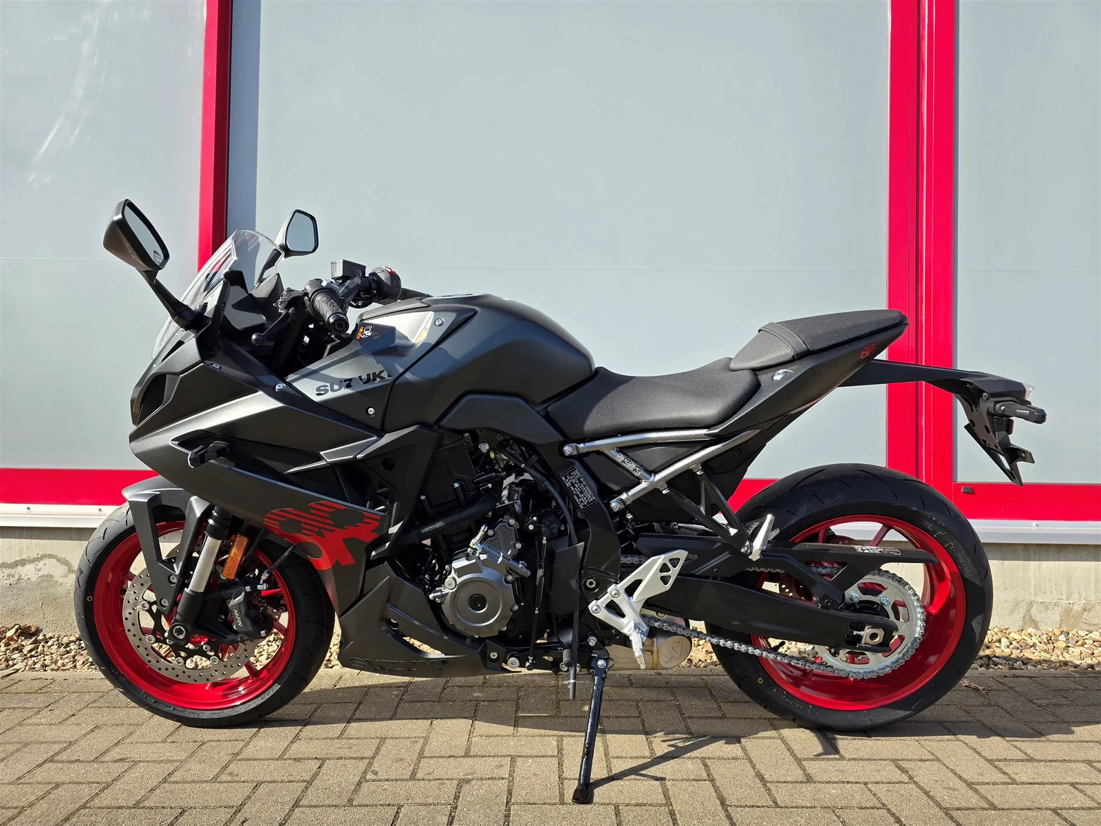 Suzuki GSX-8R Neu, inkl. 400€ Tankgutschein!