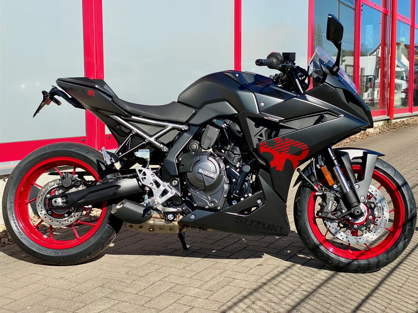 Suzuki GSX-8R Neu, inkl. 400€ Tankgutschein!