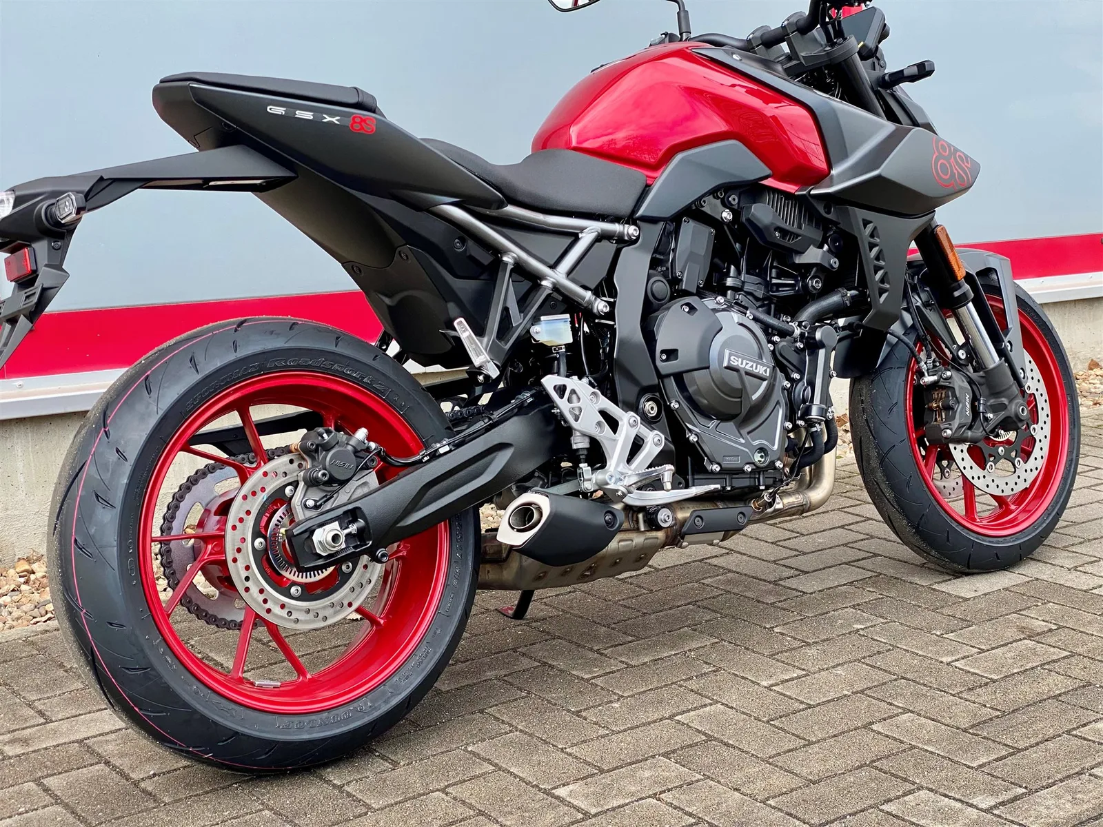 Suzuki GSX-8S Neu, sofort verfügbar zum Aktionspreis und 400€ Tankgutschein!