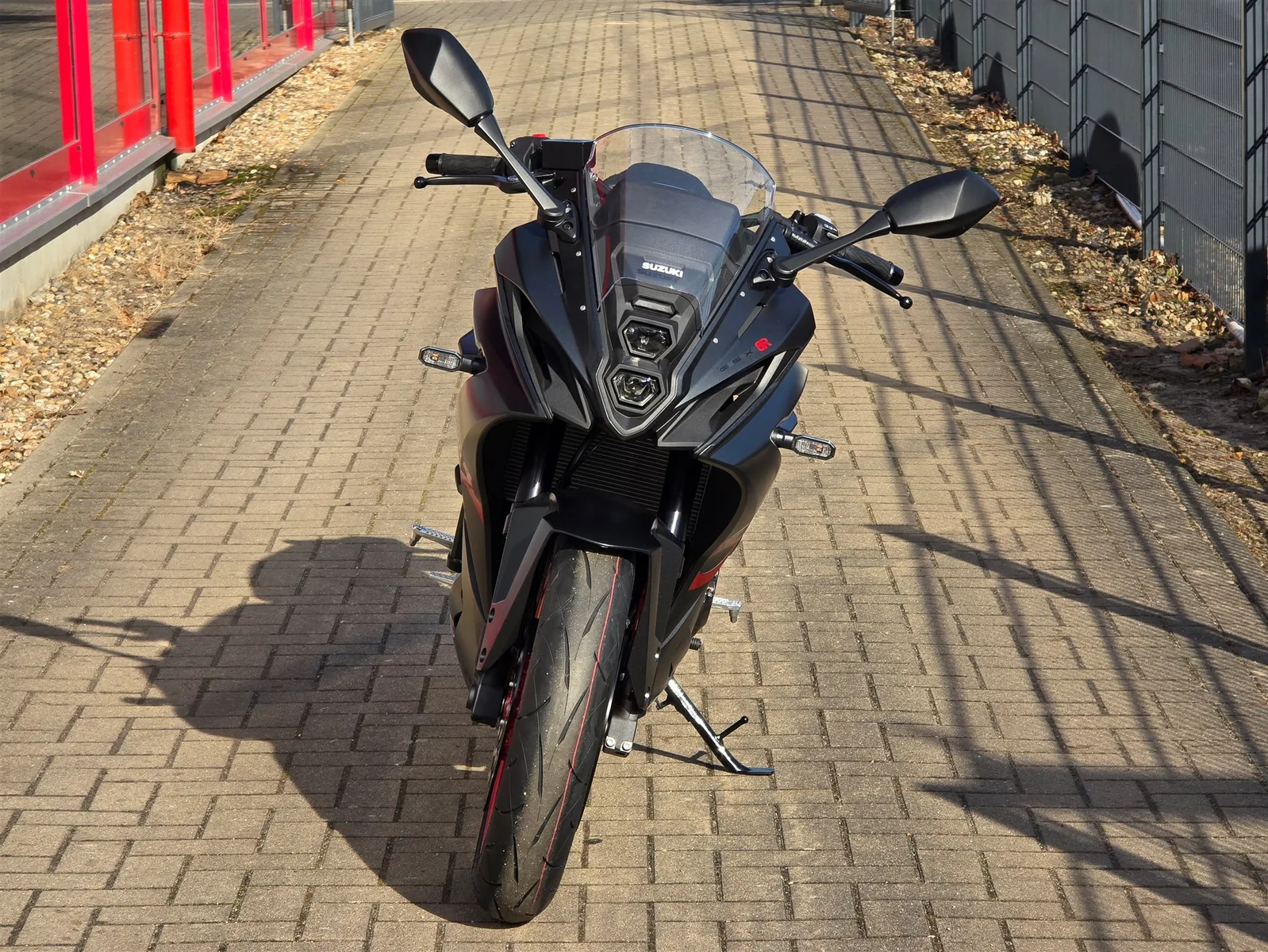 Suzuki GSX-8R Neu, inkl. 400€ Tankgutschein!