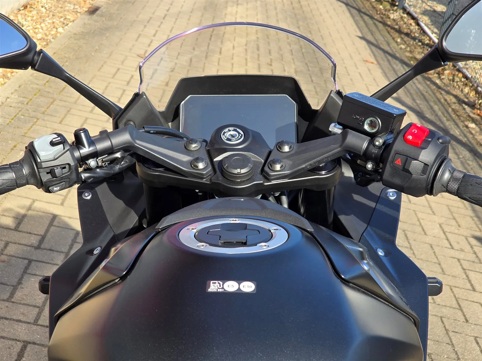 Suzuki GSX-8R Neu, inkl. 400€ Tankgutschein!
