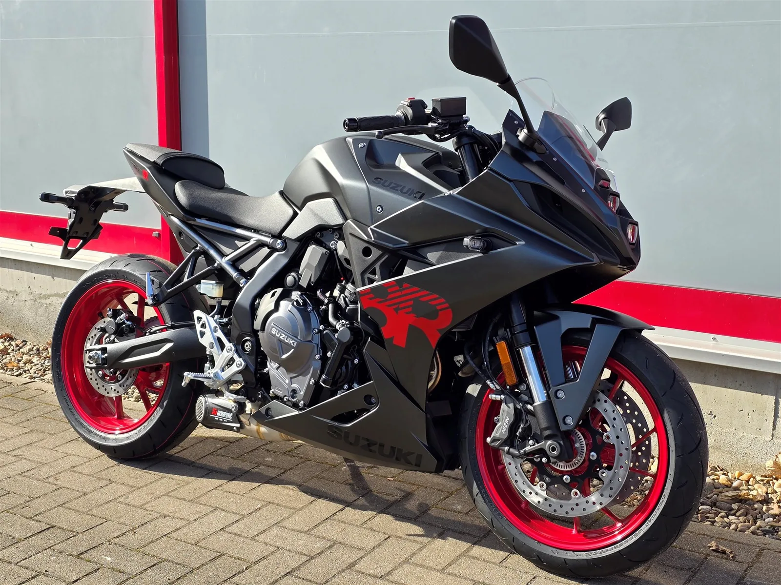Suzuki GSX-8R Neu, inkl. 400€ Tankgutschein!