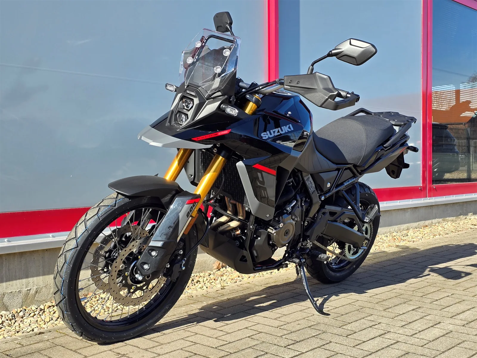 Suzuki V-Strom 800DE Mod. 2026, sofort verfügbar zum Aktionspreis, inkl. 400€ Tankgutschein!