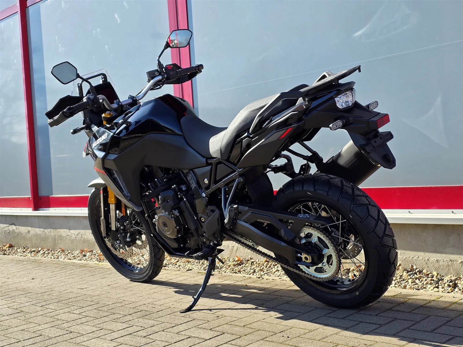 Suzuki V-Strom 800DE Mod. 2026, sofort verfügbar zum Aktionspreis, inkl. 400€ Tankgutschein!