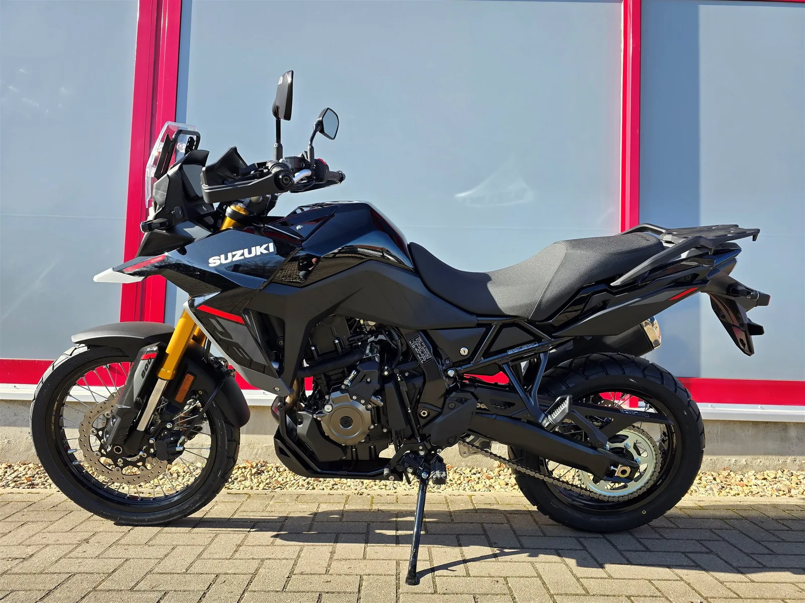 Suzuki V-Strom 800DE Mod. 2026, sofort verfügbar zum Aktionspreis, inkl. 400€ Tankgutschein!