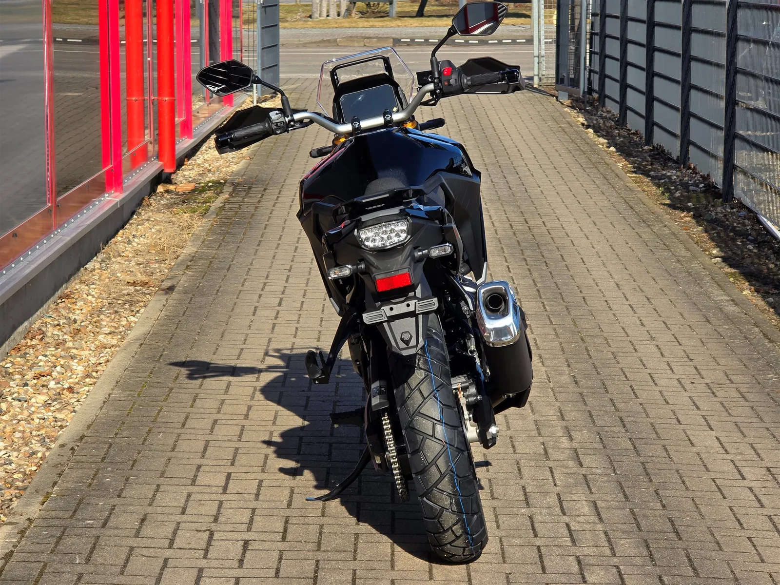 Suzuki V-Strom 800DE Mod. 2026, sofort verfügbar zum Aktionspreis, inkl. 400€ Tankgutschein!
