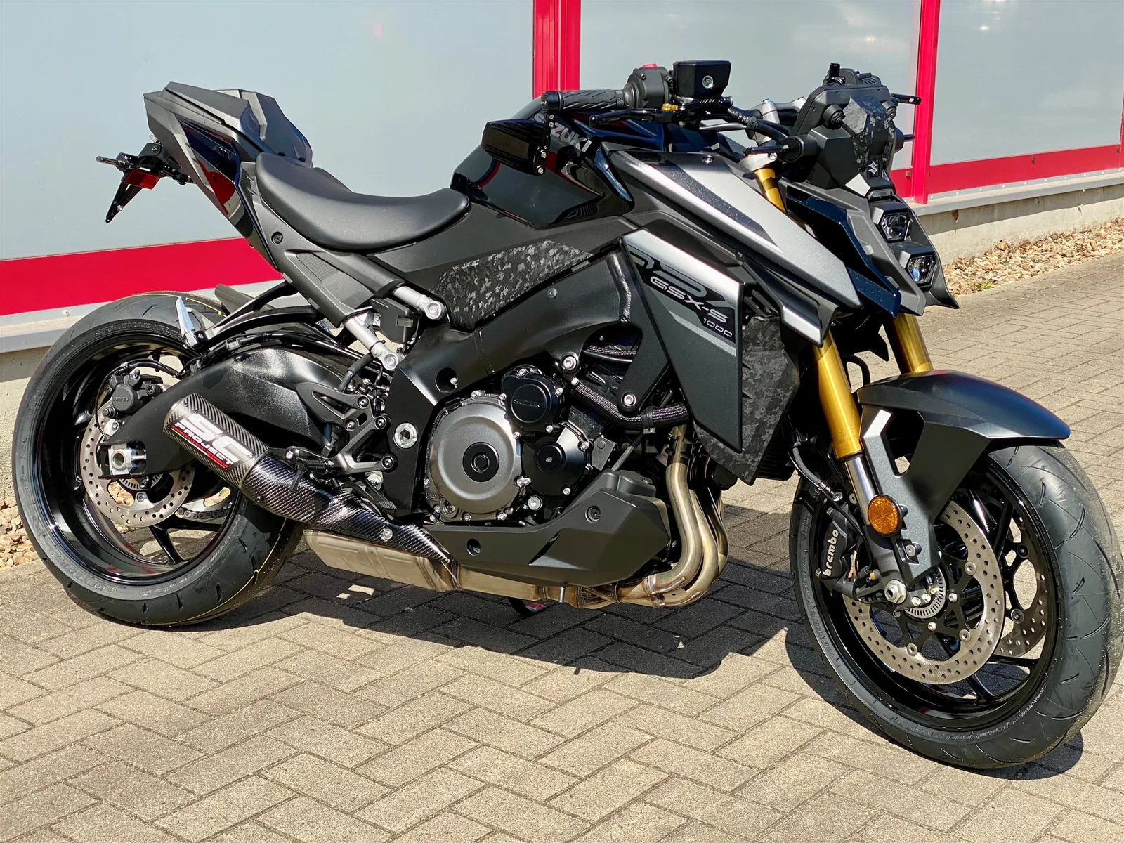 Suzuki GSX-S1000 Mod. 2026 mit Komplettumbau, sofort verfügbar zum Aktionspreis!