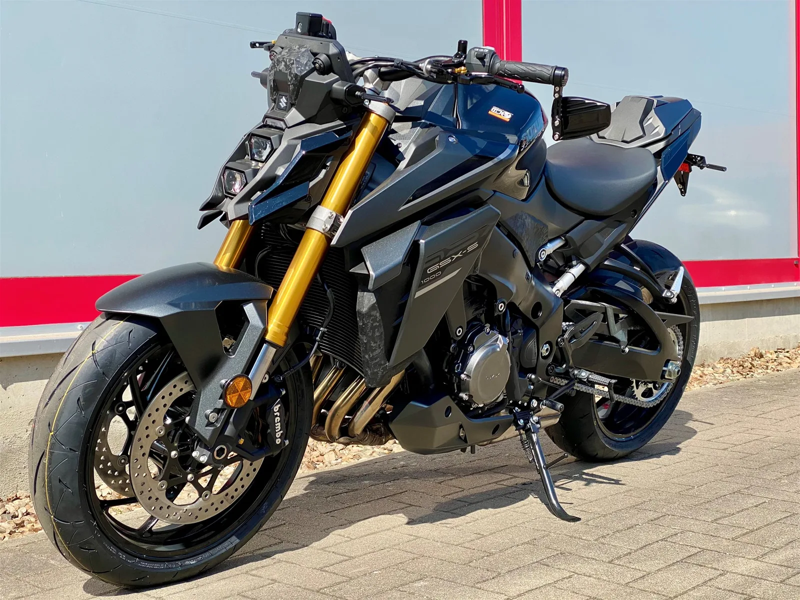 Suzuki GSX-S1000 Mod. 2026 mit Komplettumbau, sofort verfügbar zum Aktionspreis!