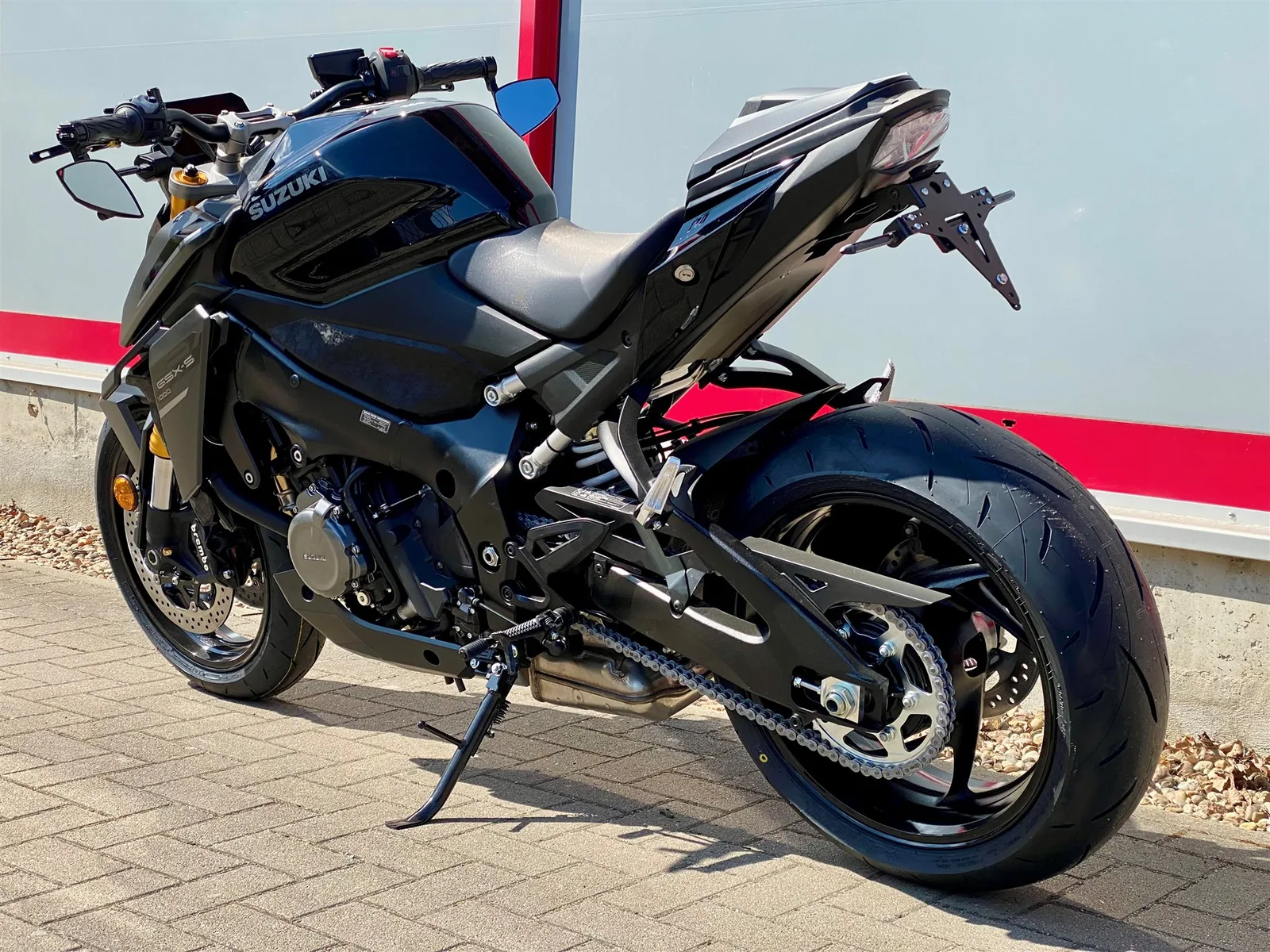 Suzuki GSX-S1000 Mod. 2026 mit Komplettumbau, sofort verfügbar zum Aktionspreis!