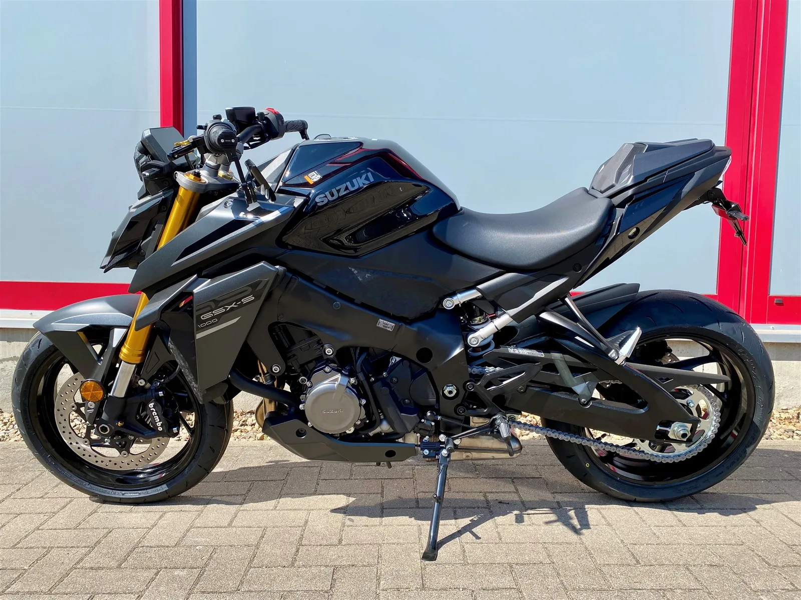 Suzuki GSX-S1000 Mod. 2026 mit Komplettumbau, sofort verfügbar zum Aktionspreis!