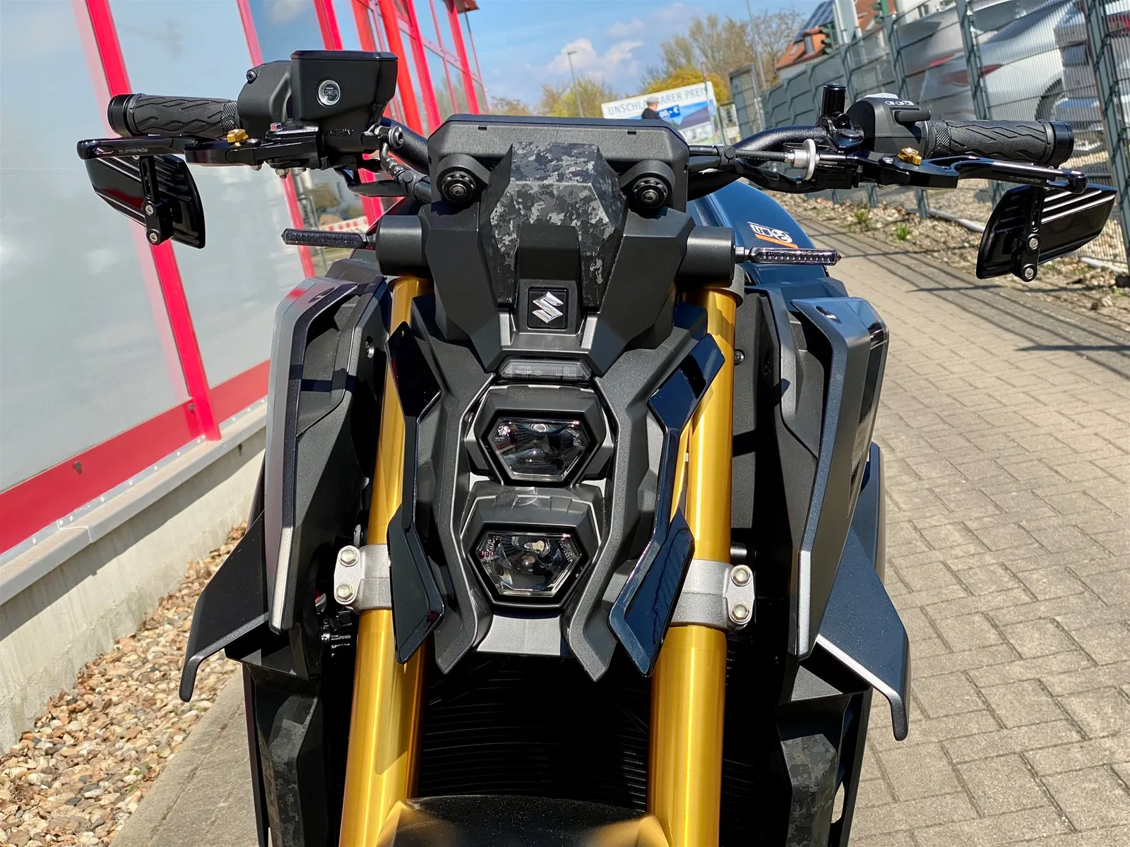 Suzuki GSX-S1000 Mod. 2026 mit Komplettumbau, sofort verfügbar zum Aktionspreis!