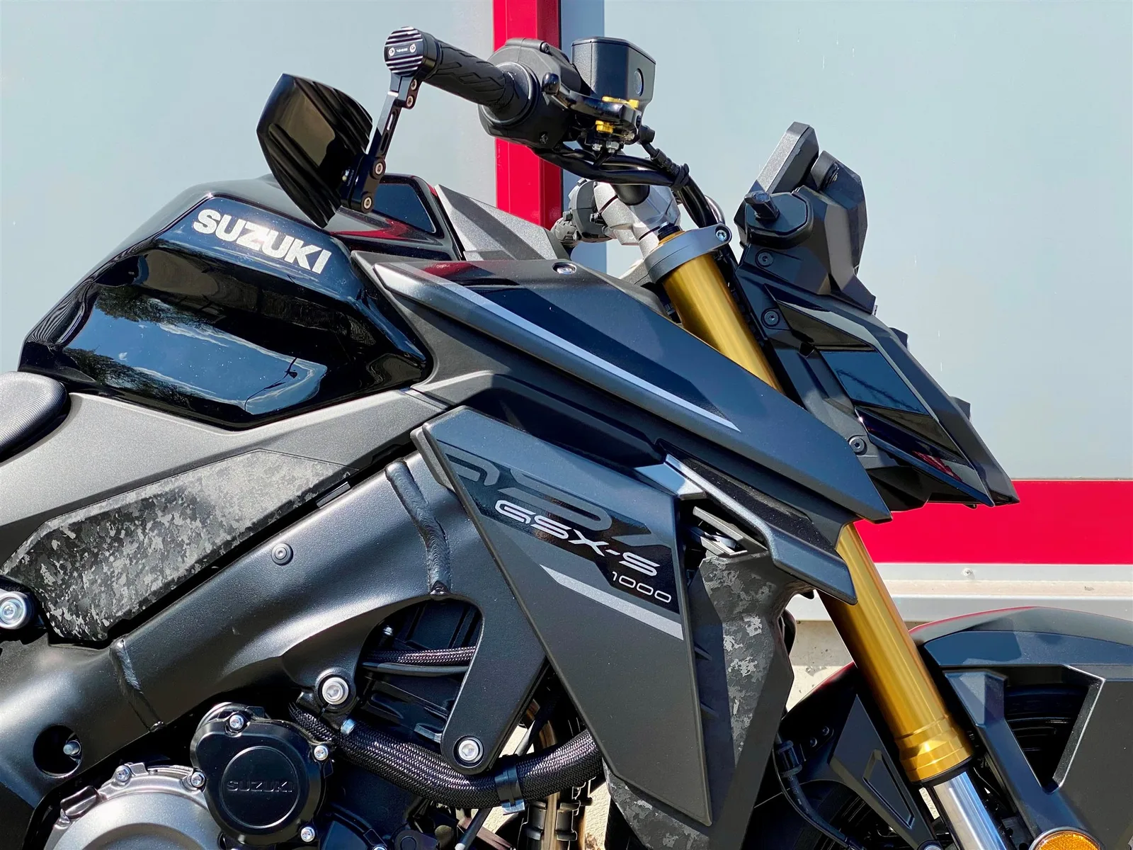 Suzuki GSX-S1000 Mod. 2026 mit Komplettumbau, sofort verfügbar zum Aktionspreis!