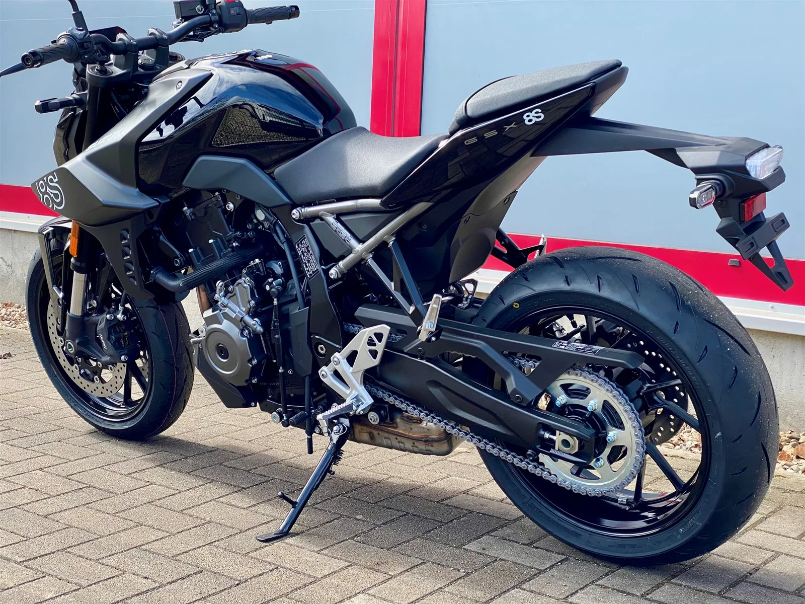 Suzuki GSX-8S Neu, sofort verfügbar zum Aktionspreis und 400€ Tankgutschein!