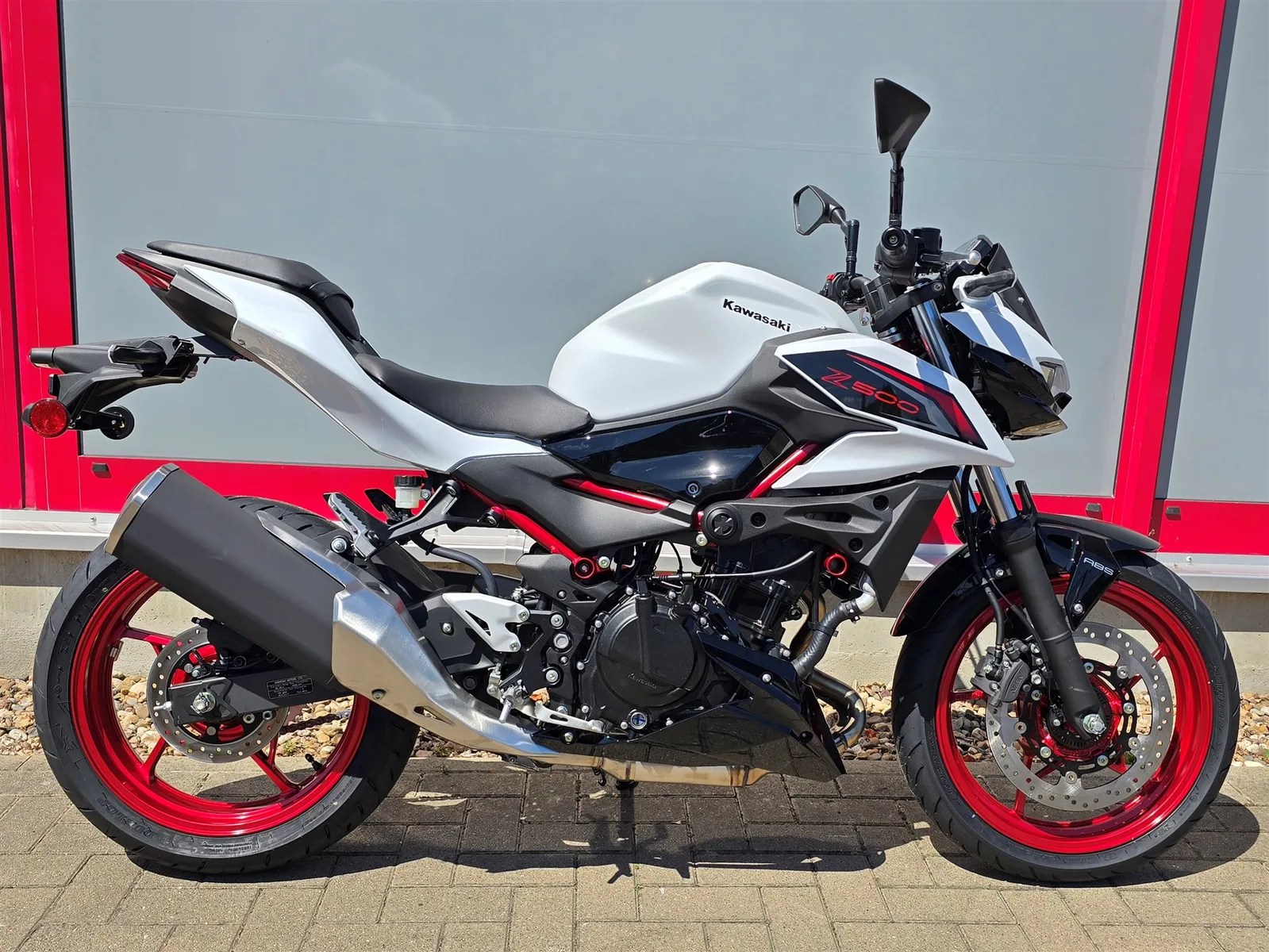 Kawasaki Z 500 SE Neu, Mod. 2026, sofort verfügbar!