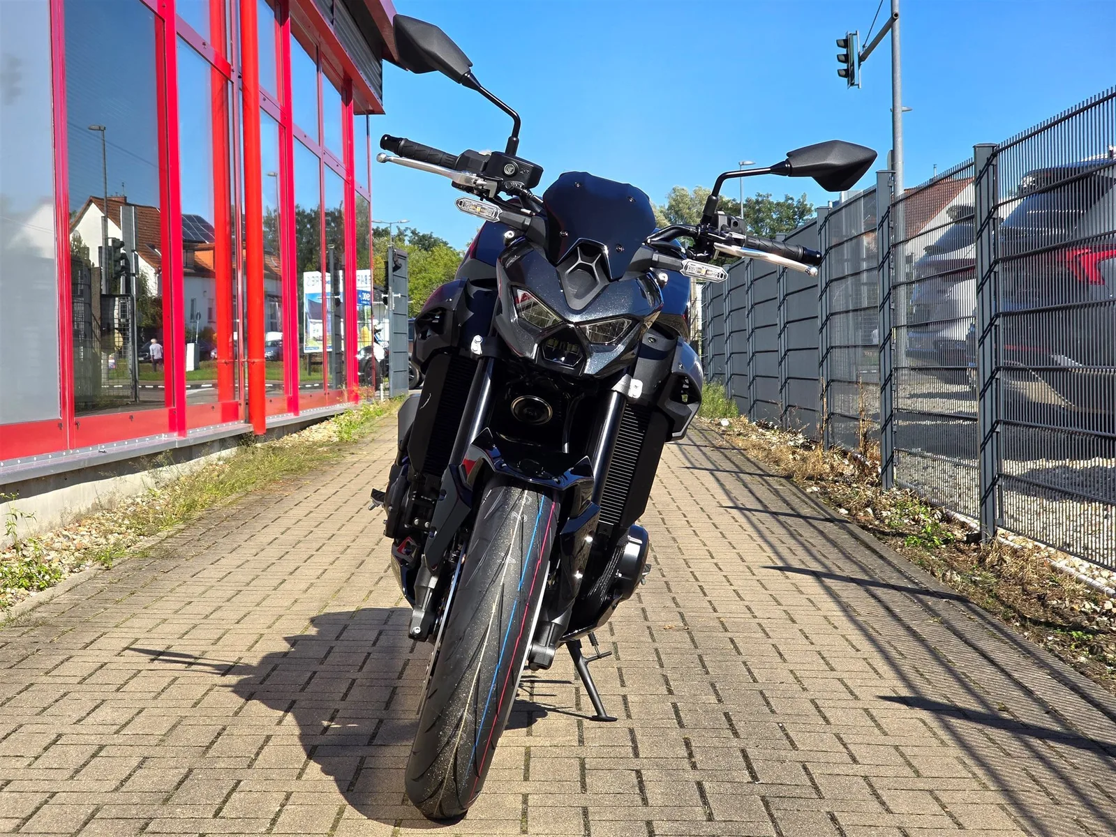 Kawasaki Z900 70kW Neu, Modell 2026, sofort verfügbar!
